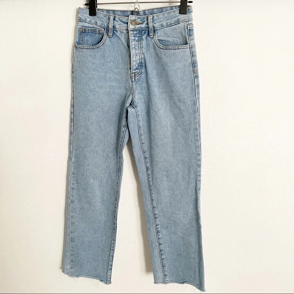 Brandy Melville Denim - Brandy Melville | John Galt light wash straight leg jeans